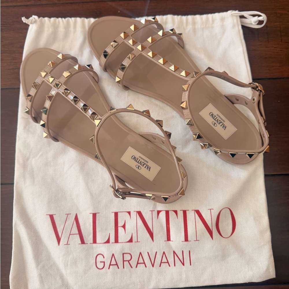 Valentino Rockstud Jelly Gladiator Sandals Poudre